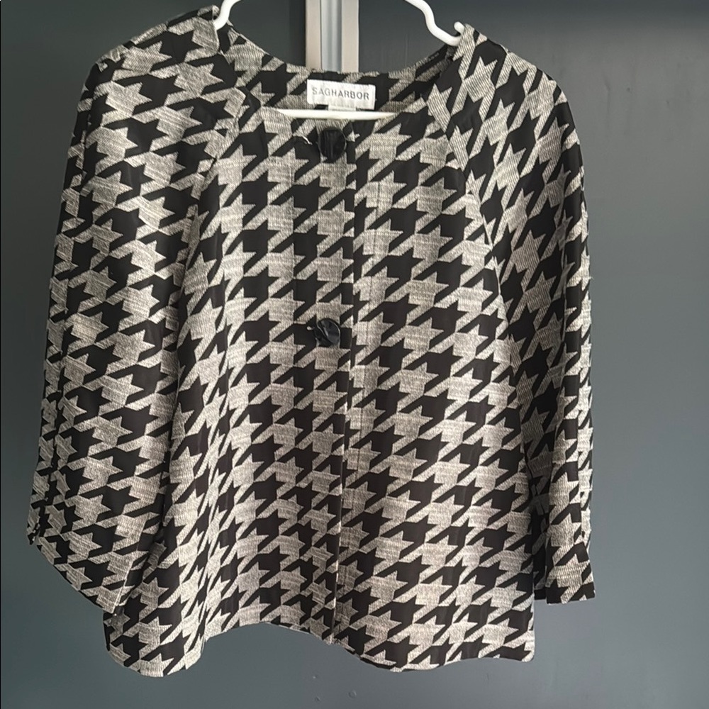 Sag Harbor Black and White Houndstooth Blazer